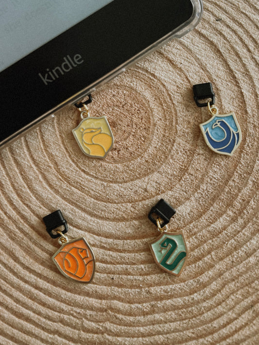 KINDLE CHARM / Hufflepuff