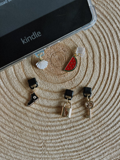 KINDLE CHARM / Shell